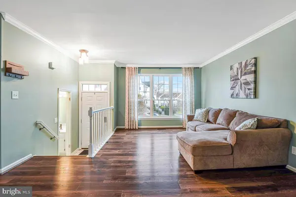 6819 SIGNATURE CIR, Alexandria, VA 22310