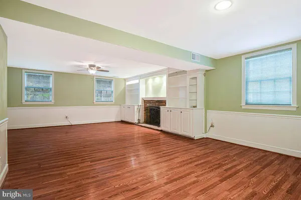 1604 OLD STAGE RD, Alexandria, VA 22308