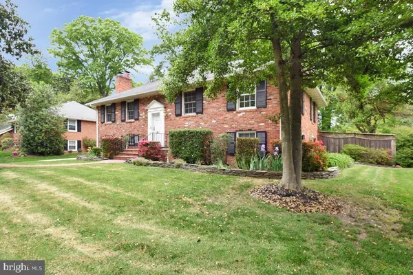 1604 OLD STAGE RD, Alexandria, VA 22308