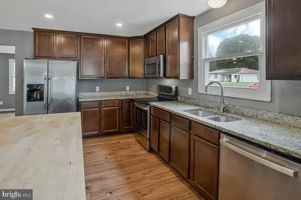 408 S BROOKS DR, Fredericksburg, VA 22408