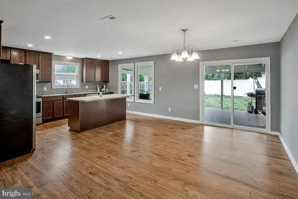 408 S BROOKS DR, Fredericksburg, VA 22408