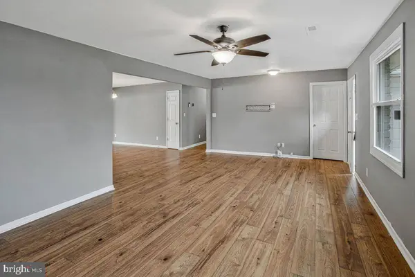 408 S BROOKS DR, Fredericksburg, VA 22408