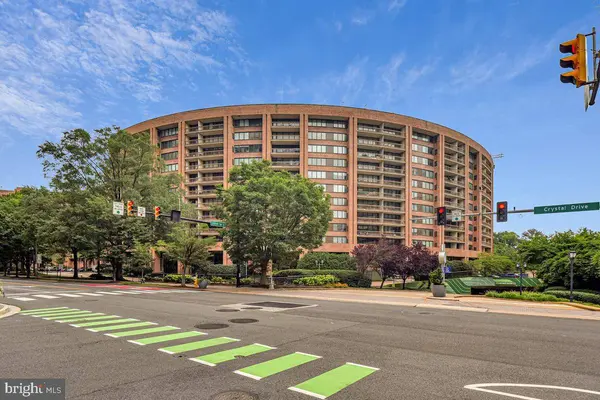 1805 CRYSTAL DR #807S, Arlington, VA 22202