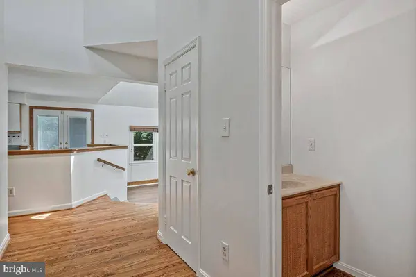 1543 HUNTING AVE, Mclean, VA 22102