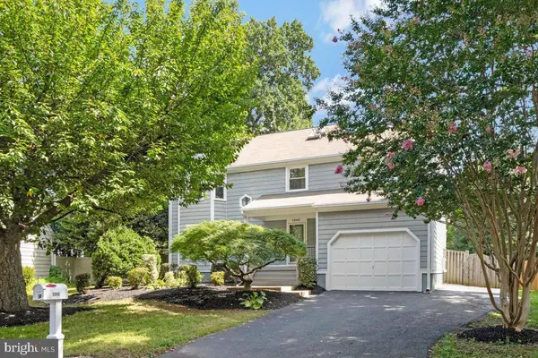 1543 HUNTING AVE