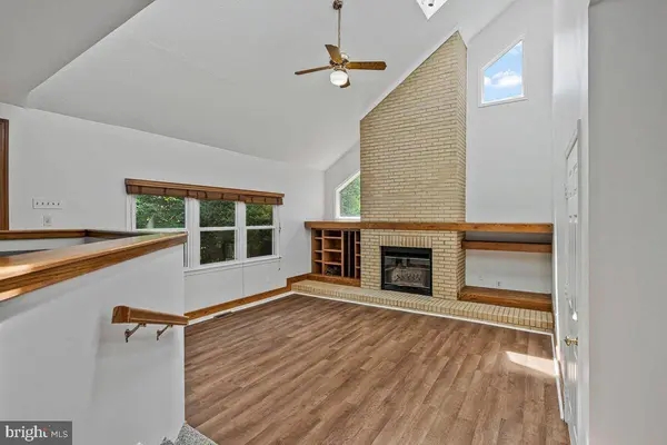 1543 HUNTING AVE, Mclean, VA 22102