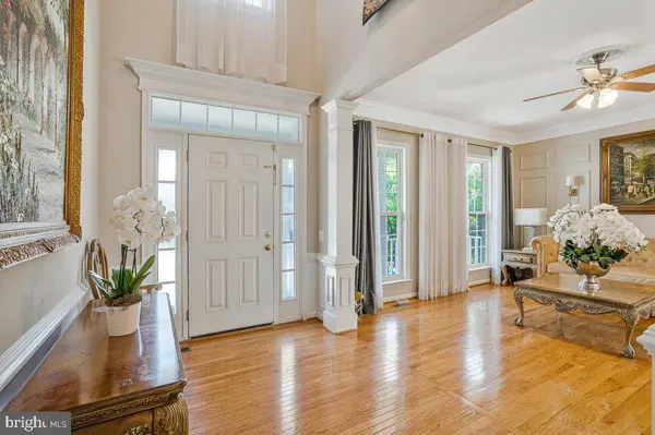 8185 PAPER BIRCH DR, Lorton, VA 22079