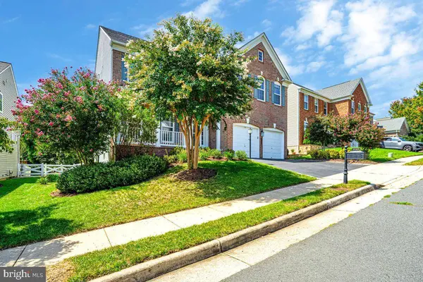 8185 PAPER BIRCH DR, Lorton, VA 22079