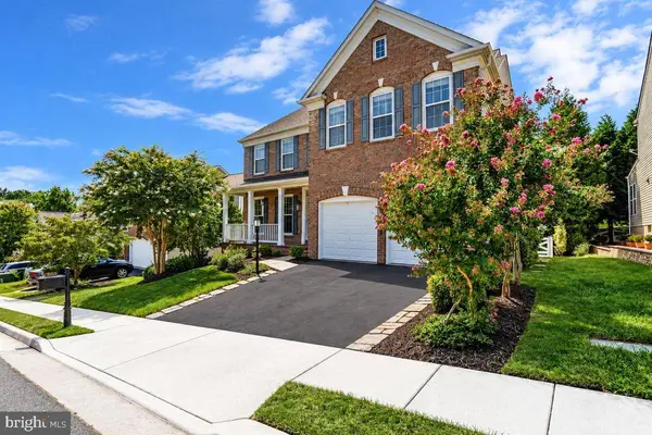 8185 PAPER BIRCH DR, Lorton, VA 22079