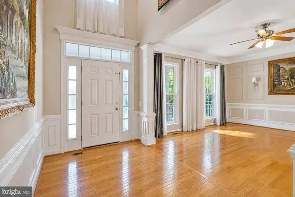 8185 PAPER BIRCH DR, Lorton, VA 22079