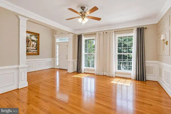 8185 PAPER BIRCH DR, Lorton, VA 22079