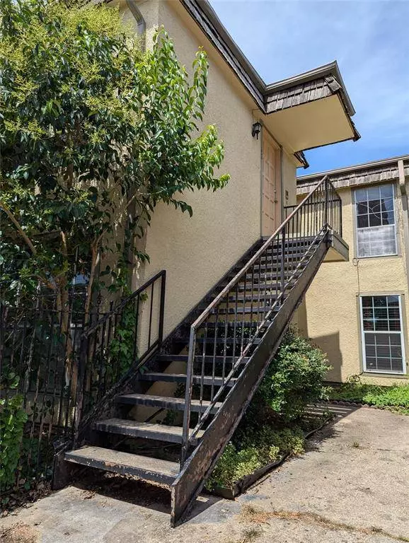 8560 Park Lane #237, Dallas, TX 75231