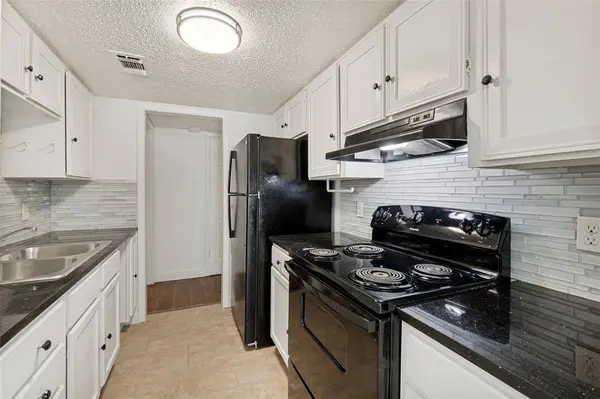 8560 Park Lane #136, Dallas, TX 75231