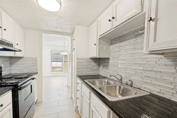 8560 Park Lane #136, Dallas, TX 75231
