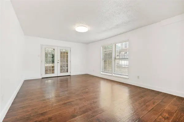 8560 Park Lane #136, Dallas, TX 75231