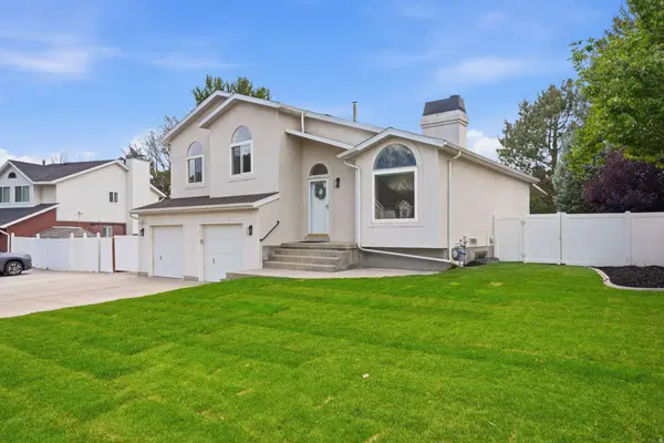 11724 S BRIAR GLEN DR E, Sandy, UT 84092