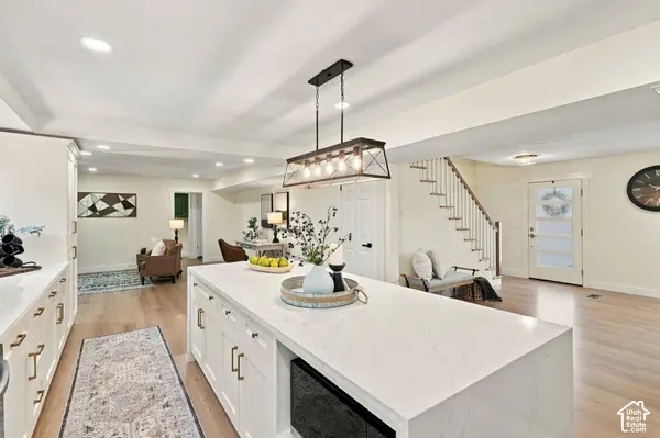 10866 S SAVANNAH DR, Sandy, UT 84094