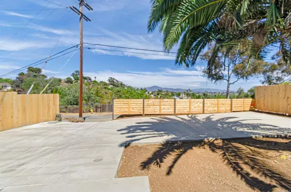 6478 Scimitar DR, San Diego, CA 92114