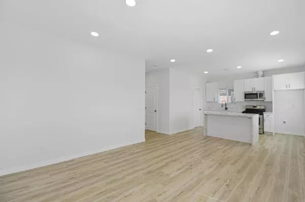 6478 Scimitar DR, San Diego, CA 92114