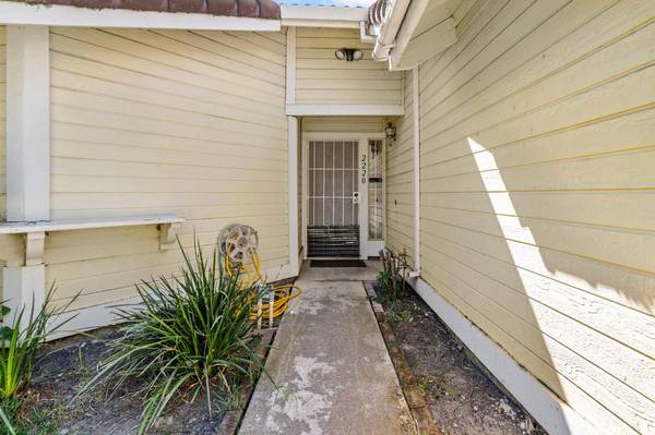 2220 Atchenson ST, Stockton, CA 95210