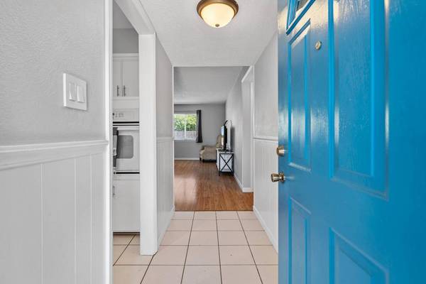 109 Cordova LN, Stockton, CA 95207