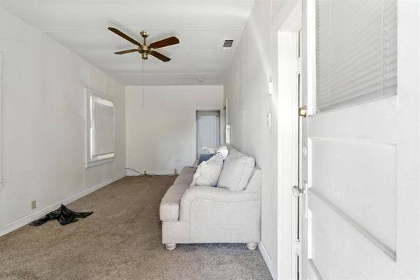 1825 N Filbert ST, Stockton, CA 95205