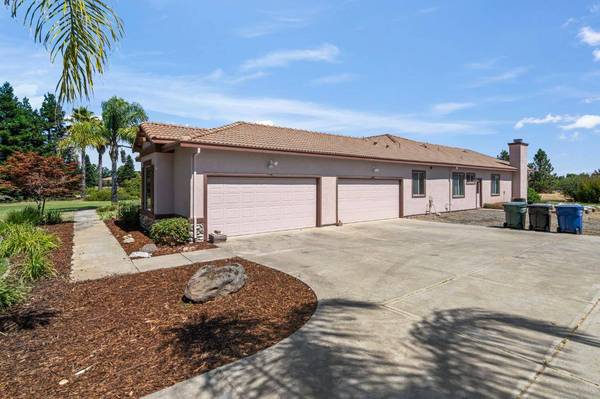 12701 Riding Trail DR, Wilton, CA 95693