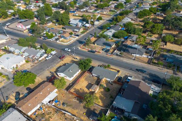 2612 E Harding WAY, Stockton, CA 95205