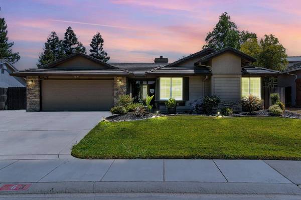 663 Canyon Creek WAY, Galt, CA 95632