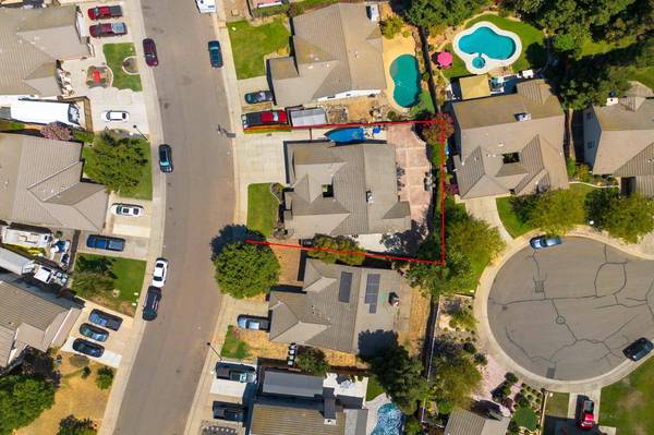 663 Canyon Creek WAY, Galt, CA 95632