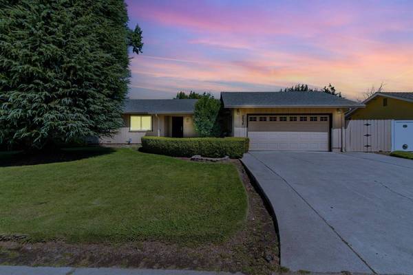 2039 W Benjamin Holt DR, Stockton, CA 95207