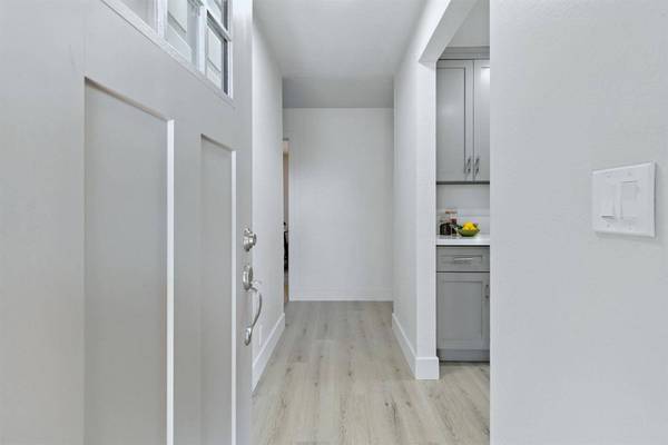 1057 Sapphire WAY, Manteca, CA 95336