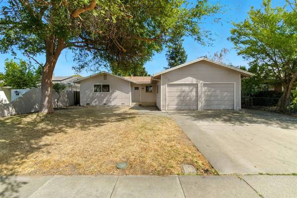 1057 Sapphire WAY, Manteca, CA 95336