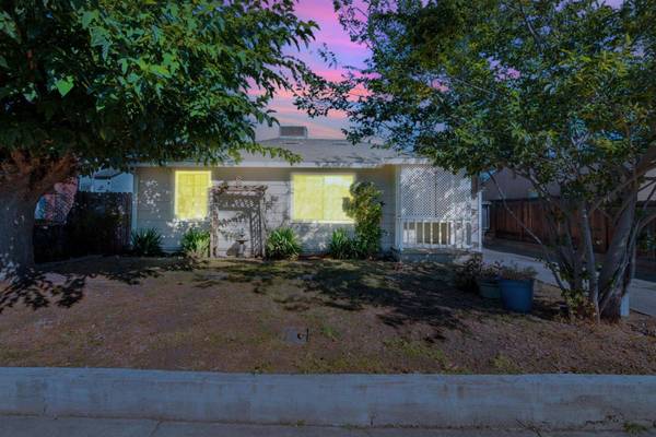 1511 Elmwood AVE, Stockton, CA 95204