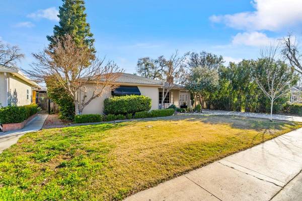 412 N Santa Cruz AVE, Modesto, CA 95354