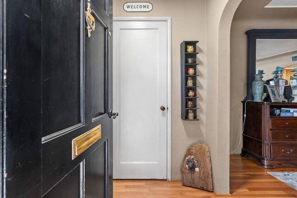 412 N Santa Cruz AVE, Modesto, CA 95354