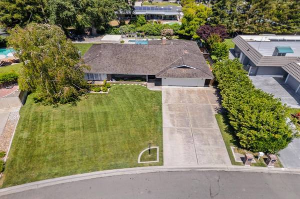 2433 Broadridge WAY, Stockton, CA 95209