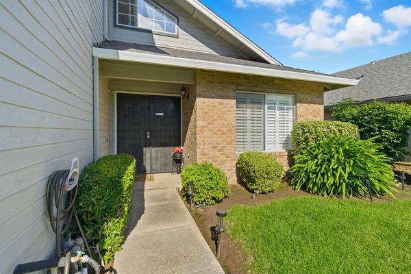 1608 Bonaire CIR, Stockton, CA 95210