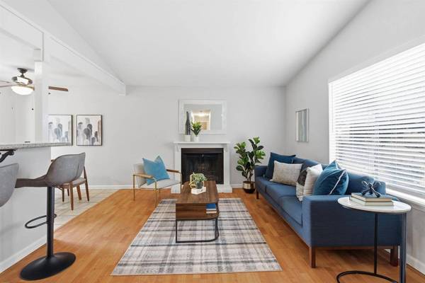2524 Winchester DR #10, Lodi, CA 95240