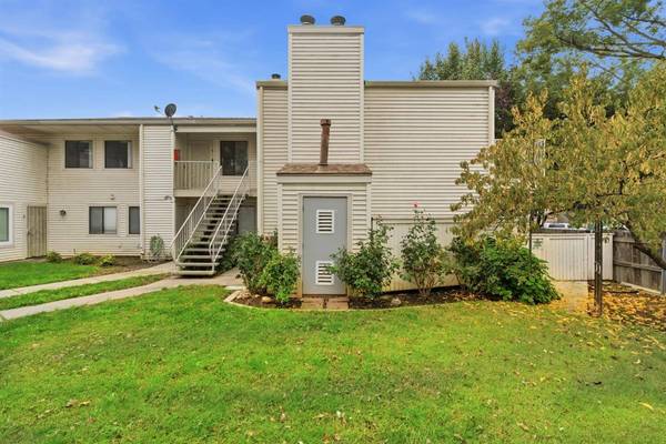 2524 Winchester DR #10, Lodi, CA 95240