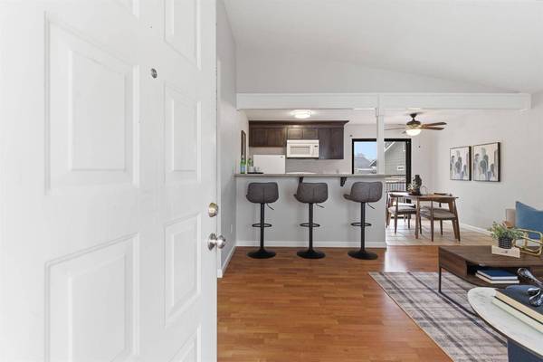 2524 Winchester DR #10, Lodi, CA 95240