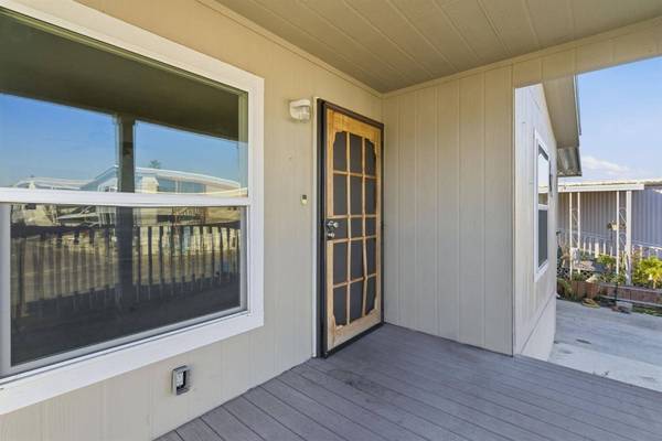 8600 West Lane #172, Stockton, CA 95210