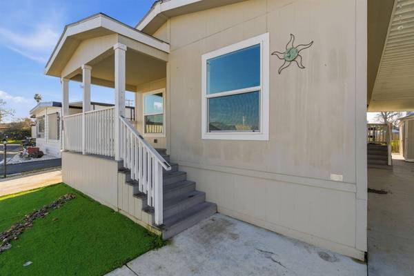 8600 West Lane #172, Stockton, CA 95210