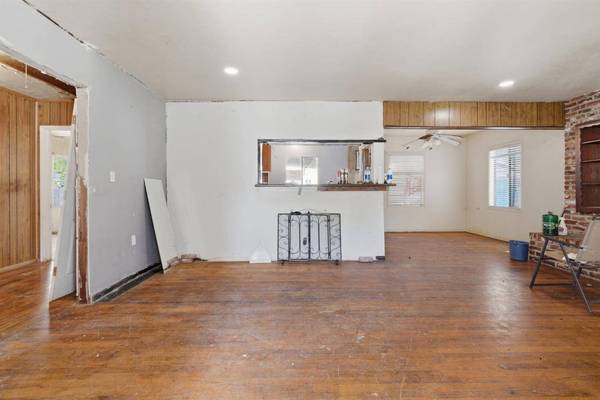 1823 W Acacia ST, Stockton, CA 95203