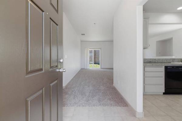 4318 Highbridge LN, Stockton, CA 95206