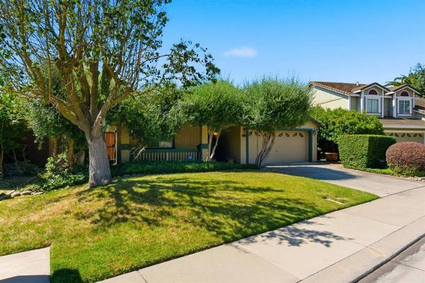 442 Hummingbird DR, Lodi, CA 95240