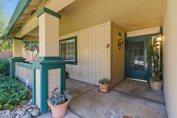 442 Hummingbird DR, Lodi, CA 95240