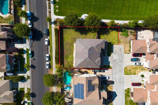 17990 Hidden Well LN, Lathrop, CA 95330