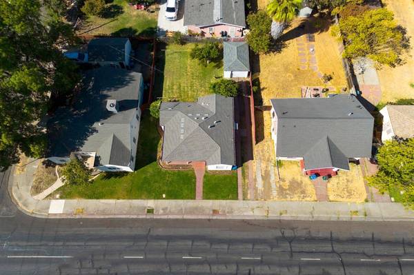 1211 N Airport WAY, Stockton, CA 95205