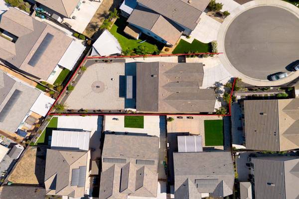1827 Tulip CT, Lodi, CA 95242